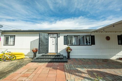 33055 Olive St, Lake Elsinore CA  92530-1434 exterior