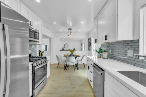 2513 Lessley Ave, Hayward CA  94546-6427 exterior