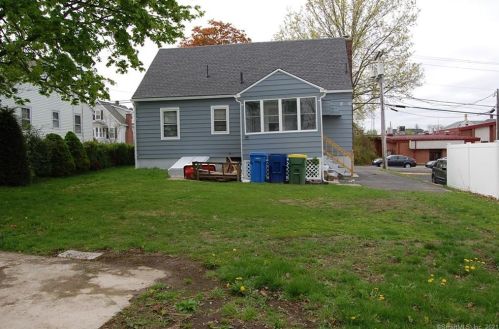 21 Fairfield Ave, Waterbury, CT 06708-4020