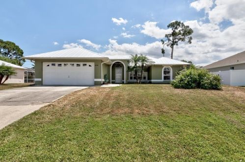 448 Seagrass Ave, Sebastian, FL 32958-4947