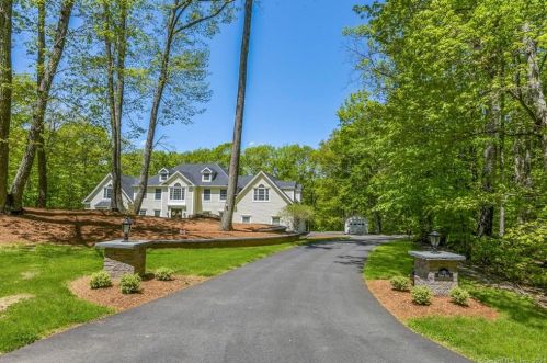 66 Oxbow Rd, Higganum, CT 06441-4095