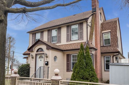 92-82 Springfield Blvd, Jamaica, NY 11428-1232