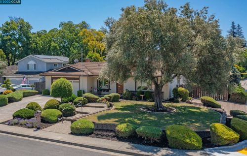 1 Carousel Ct, San Ramon CA  94583-1707 exterior