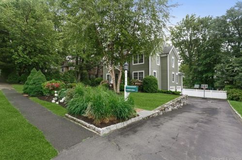 51 Vincent Ave, Stamford, CT 06905-4023