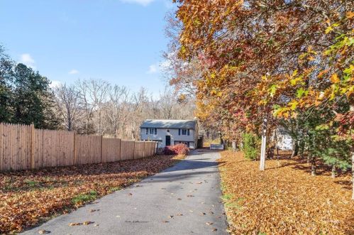 73 Tanner Ave, Warwick RI  02886-4510 exterior
