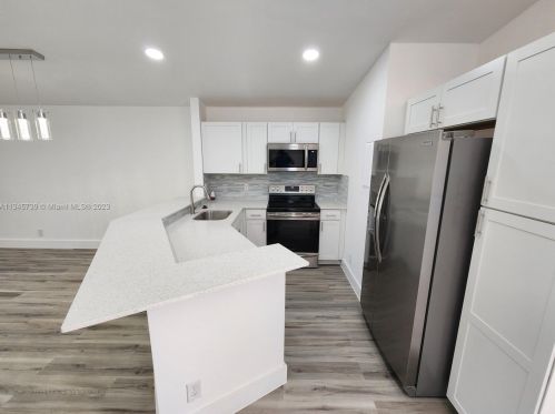 11603 Timbers Way, Boca Raton, FL 33428-5562