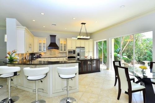 634 Soliel Dr, Naples, FL 34110-1700