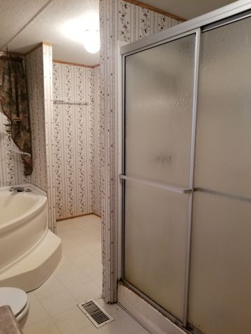 289 Old Hawthorne Rd, Cross Creek, FL 32640-5650