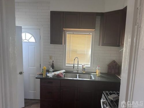 777 Gadek Pl, Perth Amboy NJ  08861-2907 exterior