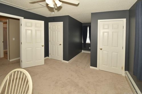 4 Lookout Lndg, Ellington CT  06029-2543 exterior