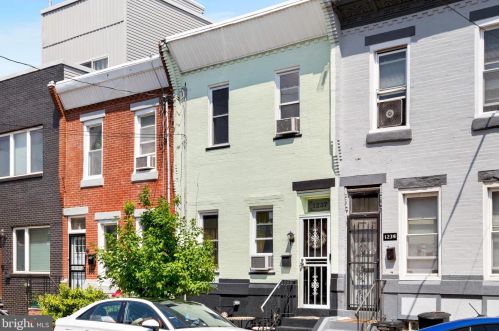 1237 21st St, Philadelphia, PA 19146-4348