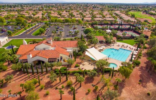 13748 Junipero Dr, Sun City AZ  85375-2337 exterior