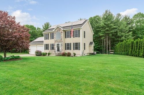 12 Myles Ln, Shirley, MA 01464-2622