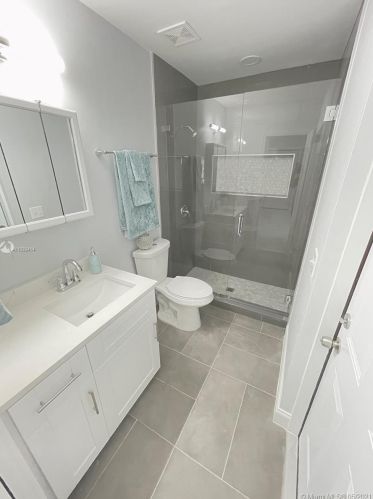 6716 33rd St, Hollywood FL  33023-4804 exterior