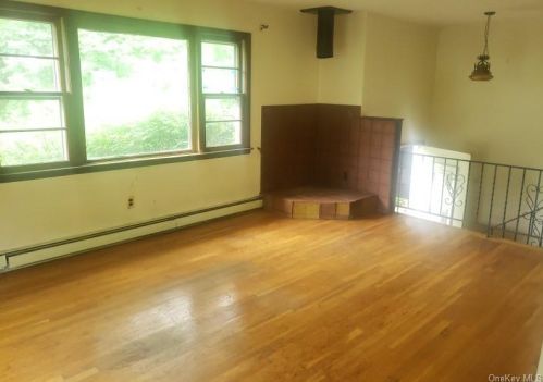24 Nicholson Rd, Whaley Lake NY  12531-5125 exterior