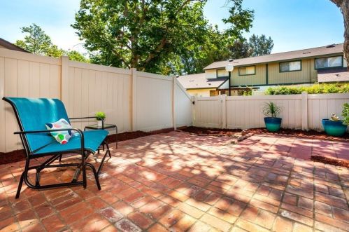 230 Eveningside Gln, Escondido CA  92026-1334 exterior