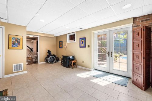 7748 Waterford Dr, Spotsylvania VA  22551-2200 exterior