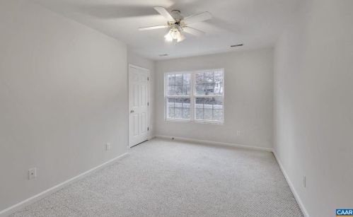 27 Bearwood Dr, Bybee VA  22963-2843 exterior