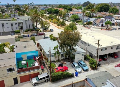 4083 Kendall St, San Diego CA 92109-6505 exterior