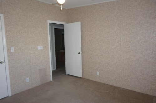 559 Lindsey Dr, Lakeland FL  33809-7238 exterior