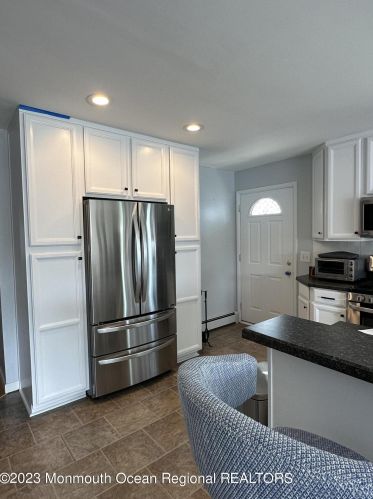 32 Royal Dr, Bricktown NJ  08723-6731 exterior