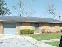 820 Mystic Ave, Gretna, LA 70056-4507