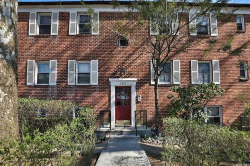 2266 Palmer Ave, New Rochelle, NY 10801-2924