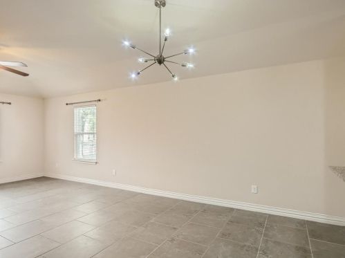 1116 Stella St, Fort Worth TX 76104-1625 exterior