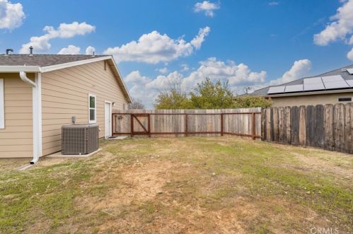 61 La Cresenta Dr, Oroville CA  95965-3510 exterior