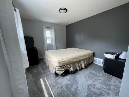 338 Center St, Bridgeville PA  15017-2434 exterior