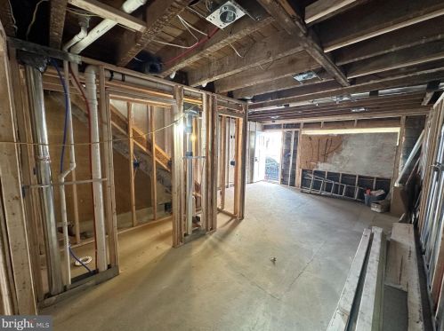 1633 9th St, Philadelphia PA  19122-0028 exterior