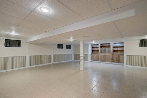 777 Vernon Heights Blvd, Marion OH  43302-5378 exterior