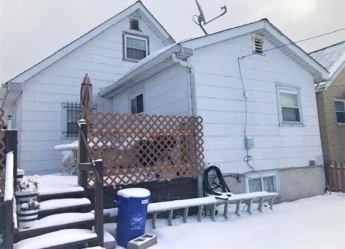 1921 Ridge Ave, New Kensington PA  15068-4041 exterior