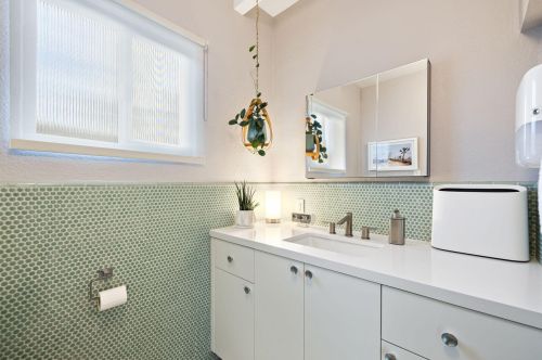 610 Hermosa Dr, Palm Springs CA  92262-6112 exterior
