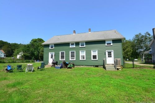 32 Church St, North Sterling, CT 06377-2010