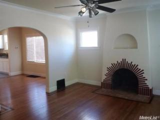 2116 36 St, Sacramento CA  95817-1310 exterior
