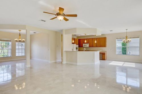 2219 Wandering Oak Ter, Kissimmee, FL 34746-2206
