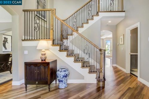 695 Blue Spruce Dr, Danville CA  94506-4525 exterior