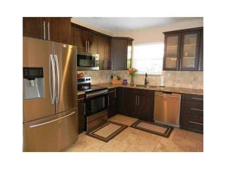 1760 Biarritz Dr, Miami Beach FL  33141-4726 exterior