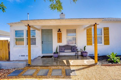 1781 Dupont Dr, Lemon Grove, CA 91945-4104