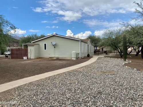 32900 Nasty Basin Trl, Black Canyon City, AZ 85324-8617