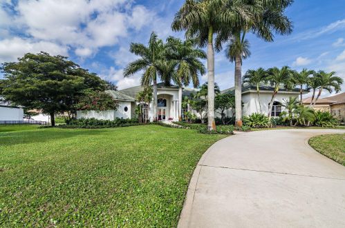 15725 Boeing Ct, West Palm Beach, FL 33414-8343