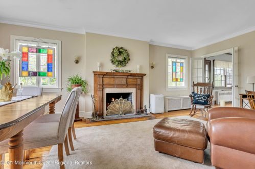 741 Roseld Ave, Tinton Falls NJ  07712-4149 exterior