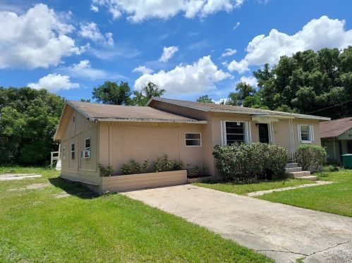 523 Thompson Ave, Deland, FL 32720-6814