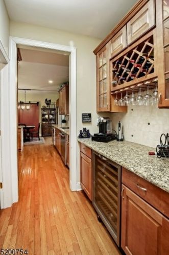 11 Cedar Ct, Hackettstown NJ  07840-2850 exterior