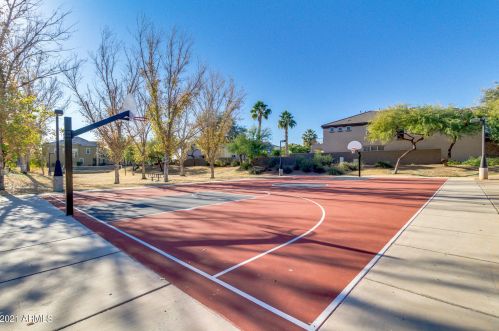 4231 Sundance Ave, Gilbert AZ 85297-6623 exterior