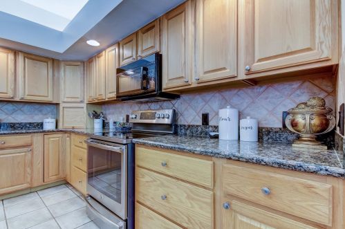 3874 Crescent Cove Pl, Tarpon Springs FL  34688-7708 exterior