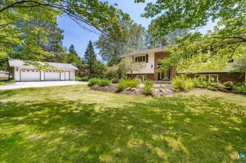 5134 Arrowhead Rd, Duluth, MN 55811-1327