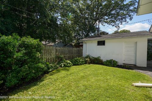 22 Wardell Pl, Tinton Falls NJ  07712-4856 exterior