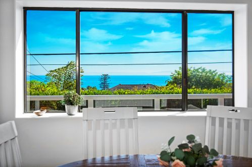 1539 Cliff Dr, Santa Barbara CA  93109-1733 exterior
